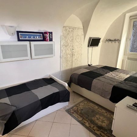 Villa Ca' Du Mangiabaggi à Vallecrosia Extérieur photo